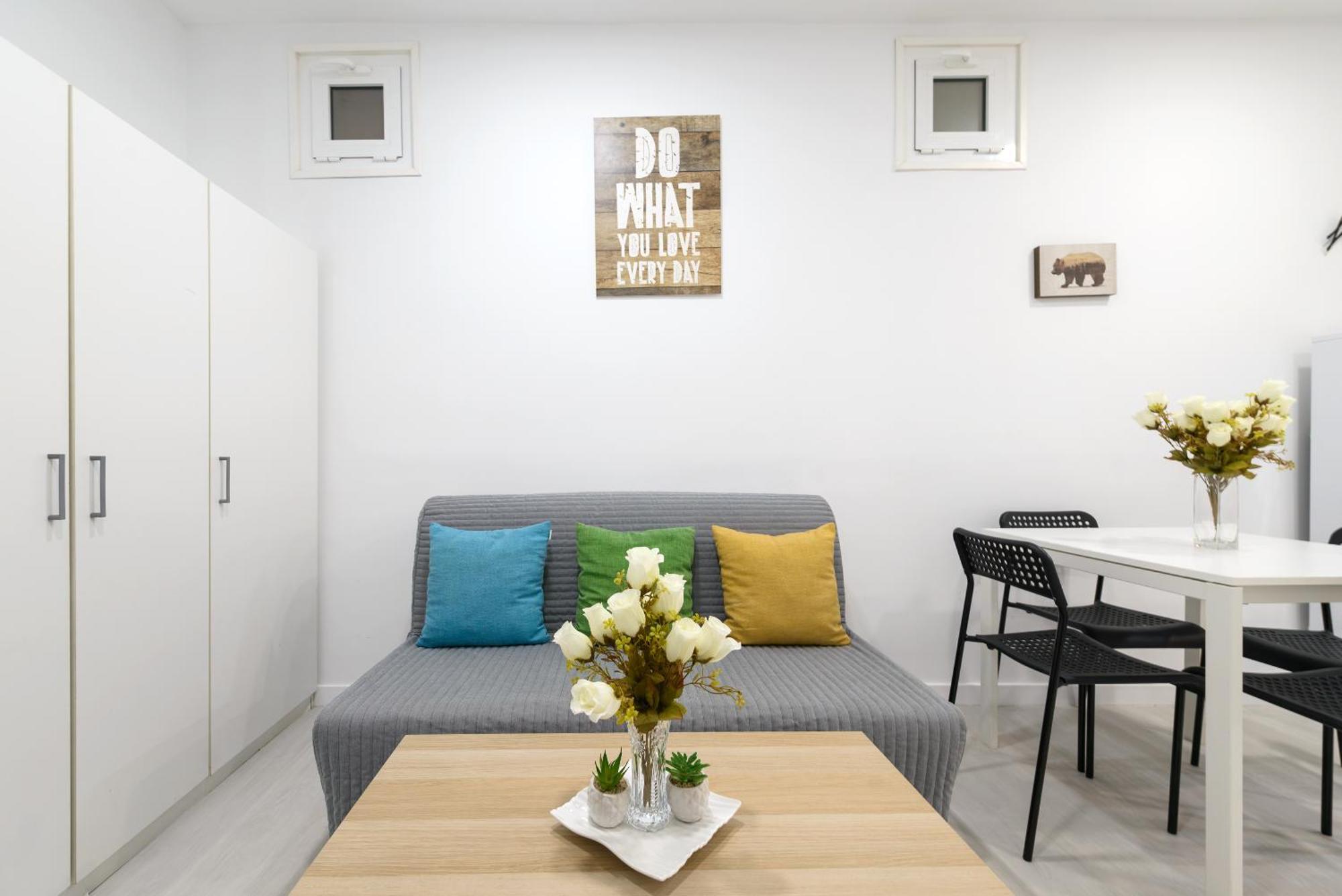 Apartment Piso Nuevo Lavapies, Wifi, Smart Tv
